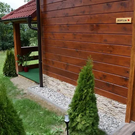 Holzhaeuschen Sankt Egyden