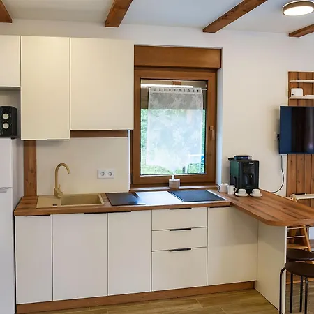 Holzhaeuschen * Sankt Egyden